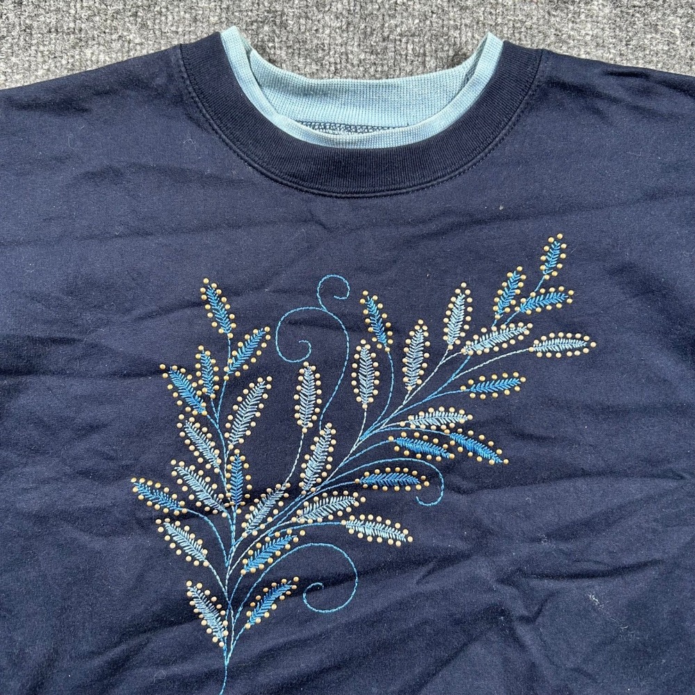White Stag Sweatshirt Womens Size M Navy Blue Embroidered Floral Crew Neck Soft
